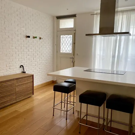 Beau 2 Pieces 40m2 Plein Centre *
